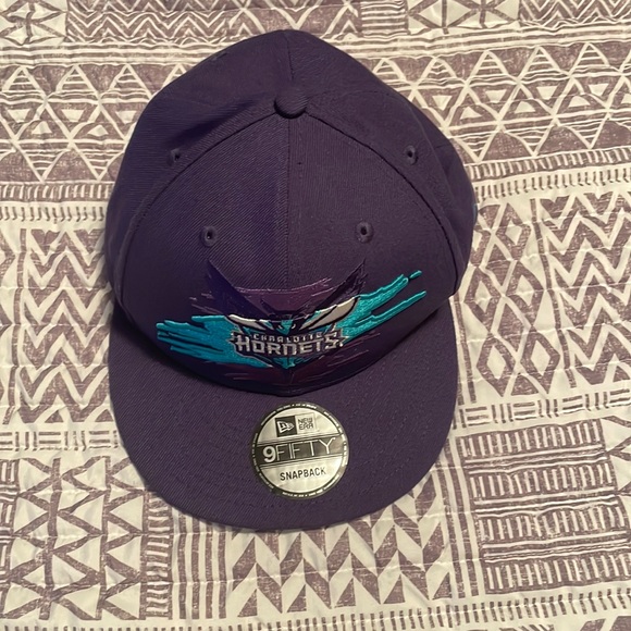 Hornets SnapBack - Picture 2 of 8